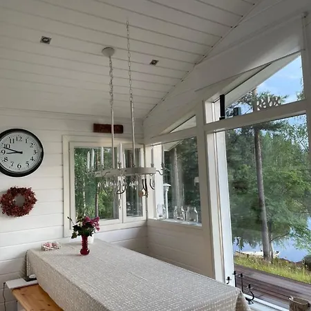 Valkeinen Σπίτι διακοπών Nilsiä