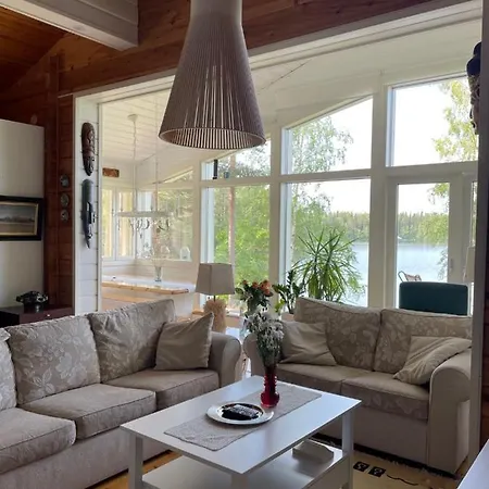 Valkeinen Σπίτι διακοπών