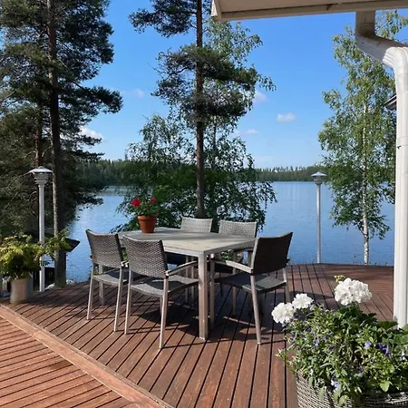 Valkeinen * Nilsiä