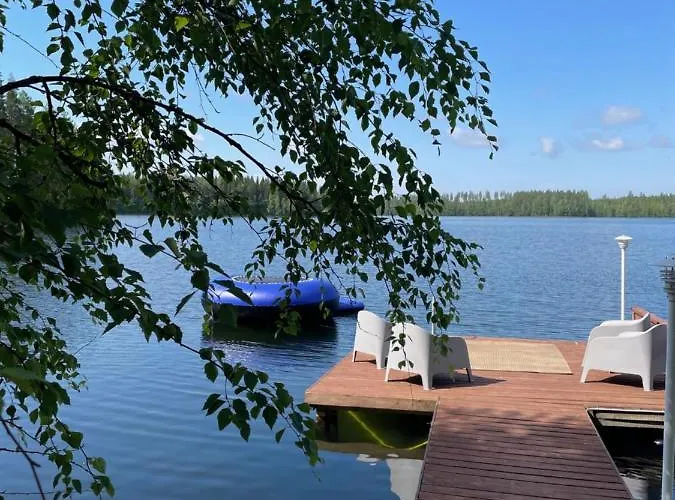 Valkeinen Нильсия