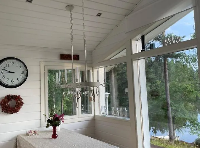 Valkeinen Hébergement de vacances Nilsiä