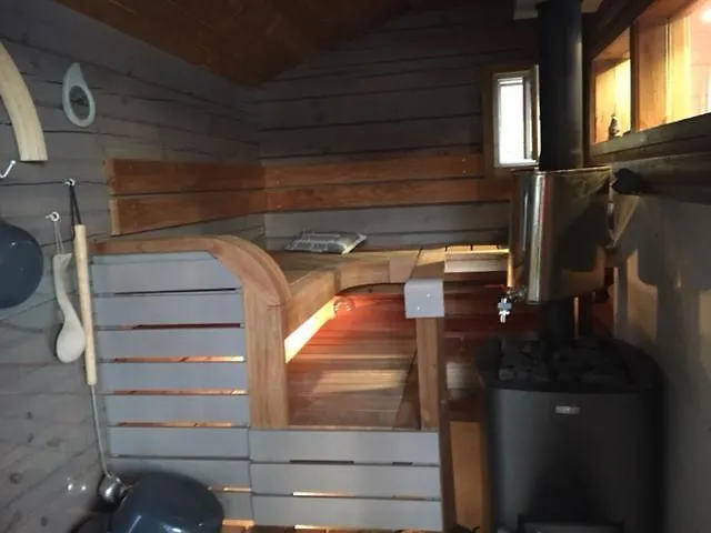 Valkeinen 度假居 *